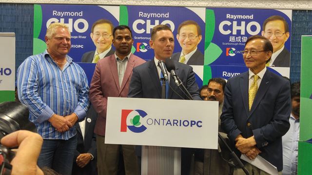 sc-BrownChoResults09_01___Gallery